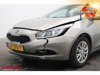 Kia Cee d 1.6 GDI BusinessLine Navi Clima Cruise Camera PDC 115.022 km! picture 11