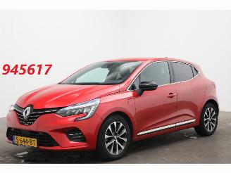 Vaurioauto  passenger cars Renault Clio 1.0 TCe 90 Techno LED Navi Clima Cruise Camera 2023/1