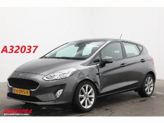 Schadeauto Ford Fiesta 1.1 Trend 5-DRS Navi Airco Cruise PDC 2019/2
