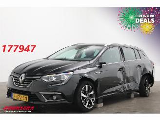 Vaurioauto  passenger cars Renault Mégane Estate 1.3 TCe Bose Navi Clima Cruise Camera SHZ PDC AHK 2020/2