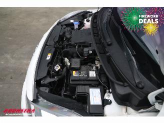 Hyundai I-10 1.0 Comfort Carplay Airco Cruise LMV 17.182KM! Orig NL. picture 9