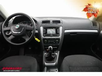 Skoda Octavia Combi 1.4 TSI Navi Xenon Clima Cruise SHZ Gr.t. Amb. picture 12