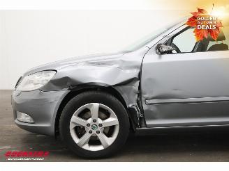 Skoda Octavia Combi 1.4 TSI Navi Xenon Clima Cruise SHZ Gr.t. Amb. picture 6