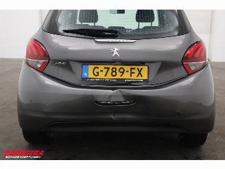 Peugeot 208 1.2 PureT. Signature Navi Camera Carplay Airco Cruise picture 6