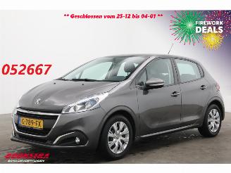 Coche accidentado Peugeot 208 1.2 PureT. Signature Navi Camera Carplay Airco Cruise 2019/7