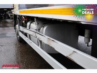 DAF LF 210 FA LBW Carrier Transicold 2xCompartments 313.910 km! picture 15