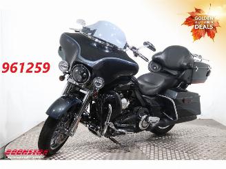 dañado motos Harley-Davidson  110 FLHTCUSE CVO Ultra Classic 110 FLHTCUSE8 CVO Ultra Classi 110 Years Ed. Radio Cruise LED ABS 2013/1