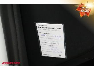 Peugeot e-2008 EV GT 50 kWh Pano LED ACC Virtual Camera SHZ picture 25