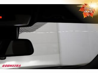 BMW 3-serie 330e M Sport LED HUD Leder SHZ Camera picture 7