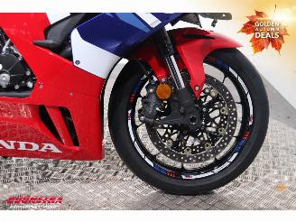 Honda CBR 1000 RR-R Fireblade Akrapovic ABS LED picture 14