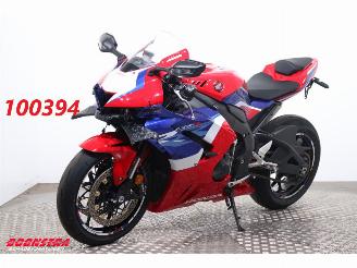 Vaurioauto  motor cycles Honda CBR 1000 RR-R Fireblade Akrapovic ABS LED 2024/3
