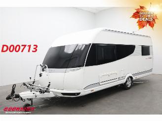dommages caravanes Hobby  495 UL Premium Mover Rondzit Single Beds Middenkeuken 2014/6
