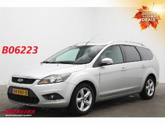 Auto incidentate Ford Focus 1.6 Comfort Airco Cruise Bluetooth 2011/6