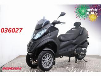 Tweedehands motor Piaggio  400 LT MP3 28.105 km! 2012/6