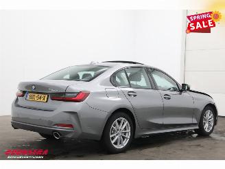 BMW 3-serie 330e Schuifdak 360° LED Cruise SHZ 4.216 km! picture 3