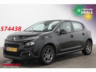 Vaurioauto  passenger cars Citroën C3 1.2 PureTech Feel Navi Clima Cruise PDC 132.673 km! 2017/2
