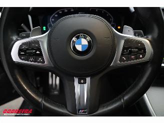 BMW 3-serie Touring 330e M-Sport Pano LED ACC H/K HUD Memory Camera 55.315 km! picture 19