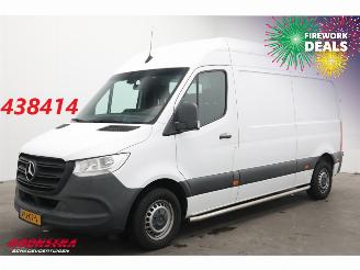 voitures fourgonnettes/vécules utilitaires Mercedes Sprinter 211 CDI L2-H1 FWD Airco Camera AHK 2022/5