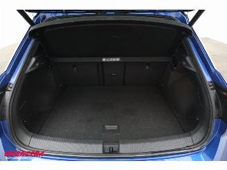 Volkswagen T-Roc 1.5 TSI Sport LED ACC Navi Clima SHZ LRHZ picture 19