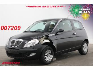 damaged passenger cars Lancia Ypsilon 1.2 Airco 52.440 km! 2003/10