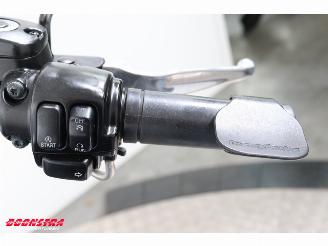 Harley-Davidson  FLSTN Softail DeLuxe 8.752 Mijl! picture 13