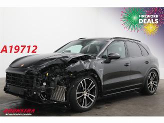 Schadeauto Porsche Cayenne 3.0 E-Hybrid Pano LED ACC HUD Sport Chrono PDLS+ PASM AHK 2023/10