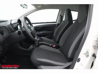 Toyota Aygo 1.0 VVT-i x-fun Airco Bluetooth Cruise 80.608 km! picture 16