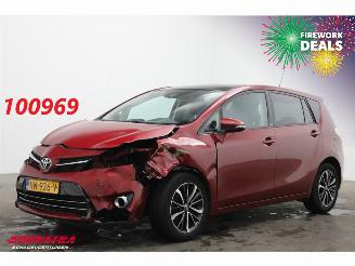 damaged passenger cars Toyota Verso 1.8 VVT-i Volcano Edition Navi Clima Cruise Camera PDC 2017/3