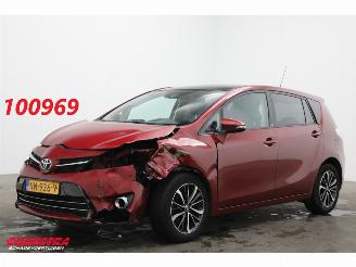Schadeauto Toyota Verso 1.8 VVT-i Volcano Edition Navi Clima Cruise Camera PDC 2017/3