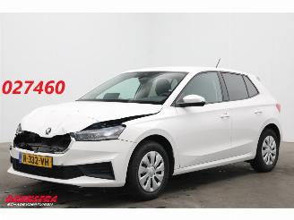 uszkodzony samochody osobowe Skoda Fabia 1.0 TSI Ambition Bluetooth Airco Cruise PDC 2022/11