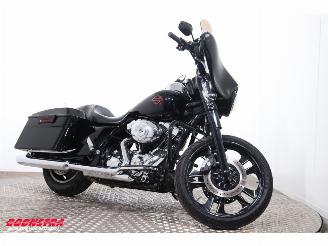 Harley-Davidson  103 FLHX Street Glide 103 FLHX Street Glide ABS LED Cruise Radio picture 2