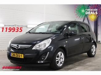 Schadeauto Opel Corsa 1.2-16V Berlin Clima Cruise PDC 171.701 km! 2013/3