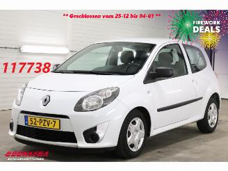 Gebrauchtwagen PKW Renault Twingo 1.5 dCi Authentique Radio/CD AHK 2011/4