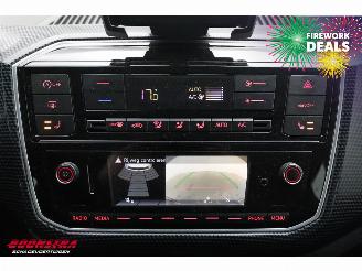 Volkswagen Up! 1.0 Clima Cruise SHZ PDC Camera 87.467 km! picture 24