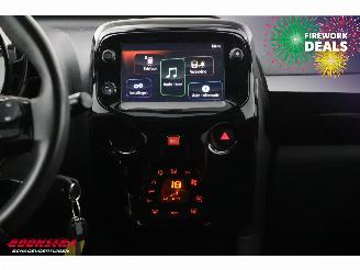 Toyota Aygo 1.0 VVT-i JBL Clima Cruise Camera 34.741 km! picture 14