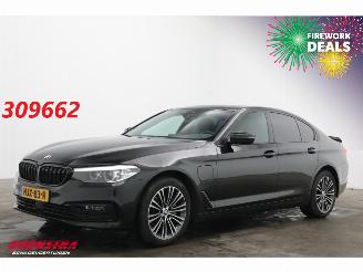 škoda osobní automobily BMW 5-serie 530e iPerformance WASSER SportLine Schuifdak LED ACC SHZ PDC 2018/12