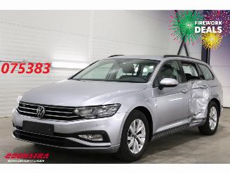 Avarii autoturisme Volkswagen Passat Variant 2.0 TDI DSG Business Navi Clima Cruise Camera SHZ AHK 40.799 km! 2023/8