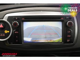 Toyota Yaris 1.3 VVT-i Aspiration Navi Airco Cruise Camera picture 18