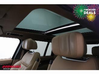 Land Rover Range Rover 3.0 P550e Autobiography PHEV 4X Massage/Memory Pano AHK picture 22