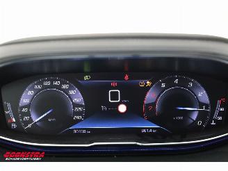 Peugeot 5008 1.2 PT Executive 7-Pers. Navi Clima Cruise Camera AHK picture 17