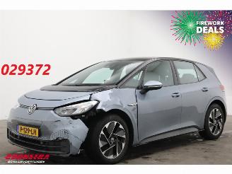 Voiture accidenté Volkswagen ID.3 Pro 58 kWh LED ACC Navi LRHZ SHZ PDC 2020/11