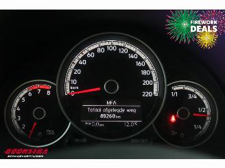 Volkswagen Up! 1.0 BMT move up! Airco Bluetooth 49.259 km! picture 19