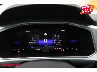 Volkswagen T-Roc 1.0 TSI Goal LED ACC Virtual Clima Camera LRHZ 485 km!! picture 23