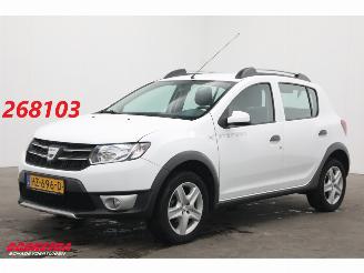 uszkodzony samochody osobowe Dacia Sandero 0.9 TCe Bi-Fuel SL Stepway Navi Airco Cruise PDC AHK 127.312 km! 2016/1