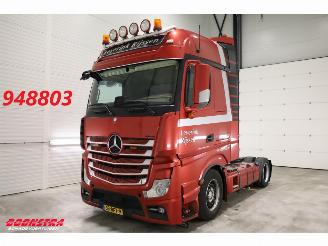 Schade vrachtwagen Mercedes Actros 1945 4X2 Mega Euro 6 2015/4