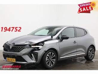 Coche accidentado Renault Clio 1.6 E-Tech Full Hybrid 145 techno LED Navi Clima Cruise Camera 3.962 km! 2025/9