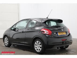 Peugeot 208 1.2 VTi Active Navi Bluetooth Clima Cruise PDC AHK picture 4