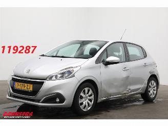 uszkodzony samochody osobowe Peugeot 208 1.2 PureTech Active Navi Airco Cruise PDC 139.685 km! 2016/6