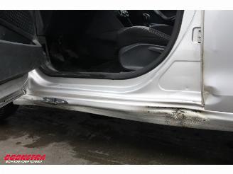 Peugeot 208 1.2 PureTech Active Navi Airco Cruise PDC 139.685 km! picture 7