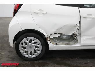 Toyota Aygo 1.0 VVT-i x-play Radio Bluetooth Airco Cruise Camera picture 5